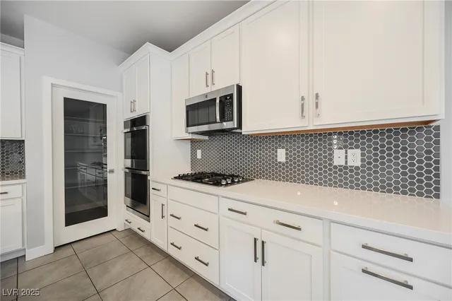 $3,300 | 27 Santo Mio Court, Henderson, NV 89011