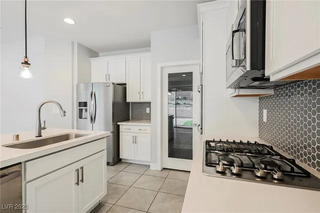 $3,300 | 27 Santo Mio Court, Henderson, NV 89011