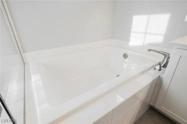 $3,300 | 27 Santo Mio Court, Henderson, NV 89011