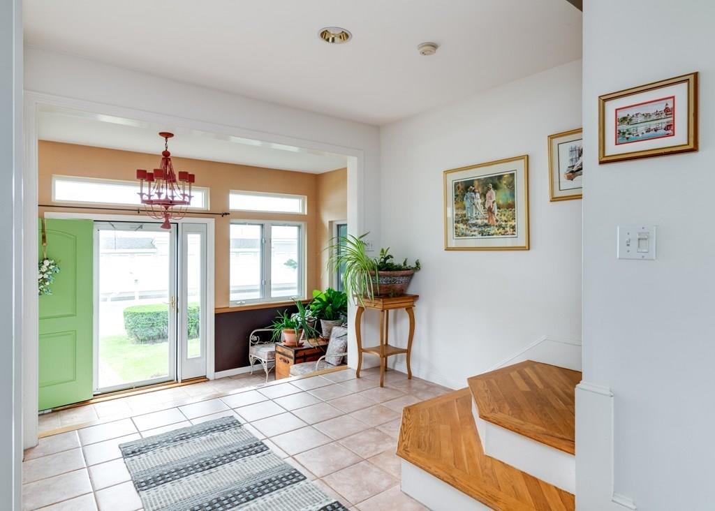 79 Jericho Road Scituate, MA 02066 - Photo 6 of 38