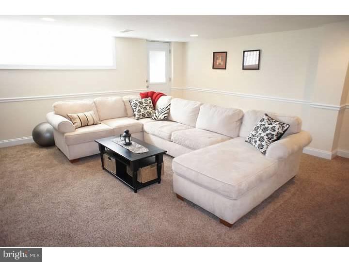 7220 Hill Road Philadelphia, PA 19128 - Photo 16 of 22 Gallery Image 16