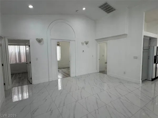 $2,000 | 3593 Spring Shower Drive, Las Vegas, NV 89147