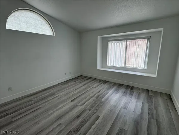 $2,000 | 3593 Spring Shower Drive, Las Vegas, NV 89147