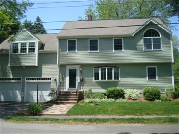 69 Richards Road Reading, MA 01867 - Photo 1 of 23 Gallery Image 1