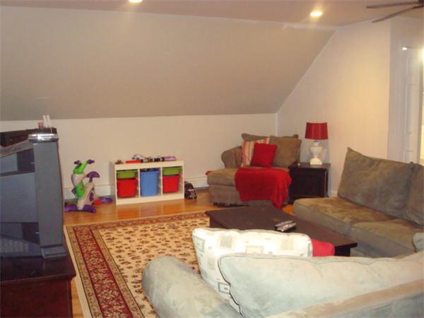 69 Richards Road Reading, MA 01867 - Photo 11 of 23 Gallery Image 11