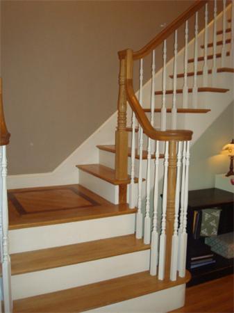 69 Richards Road Reading, MA 01867 - Photo 3 of 23 Gallery Image 3