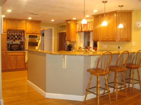 69 Richards Road Reading, MA 01867 - Photo 4 of 23 Gallery Image 4