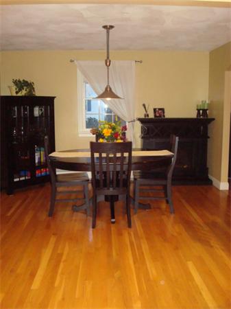 69 Richards Road Reading, MA 01867 - Photo 7 of 23 Gallery Image 7