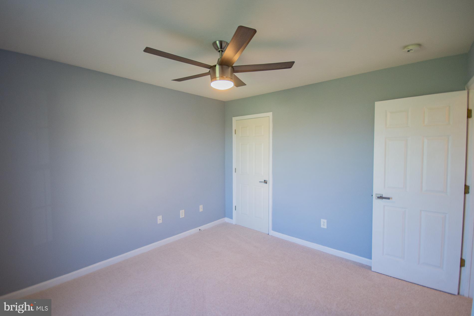 40 Stiles Way Ranson, WV 25438 - Photo 27 of 44 an empty room
