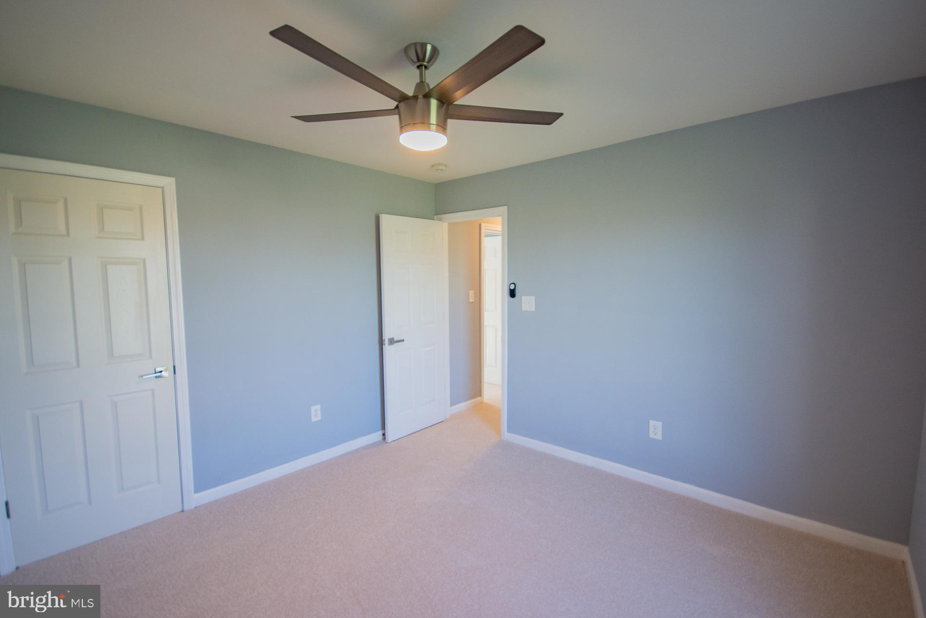 40 Stiles Way Ranson, WV 25438 - Photo 28 of 44 an empty room