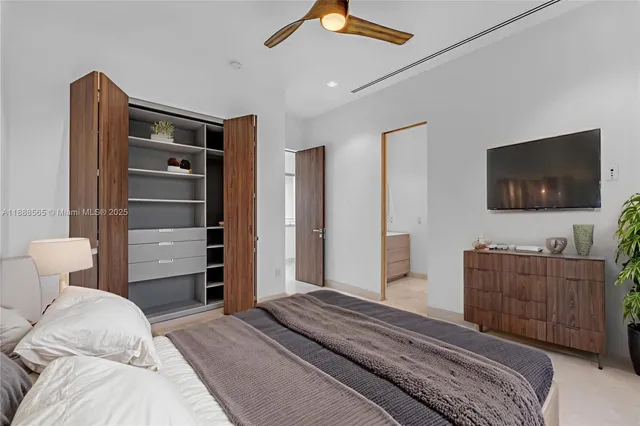 $6,999,999 | 9101 Southwest 69th Court, Pinecrest, FL 33156