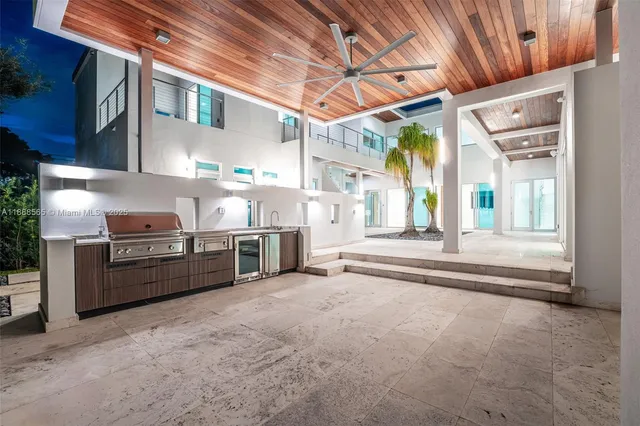 $6,999,999 | 9101 Southwest 69th Court, Pinecrest, FL 33156