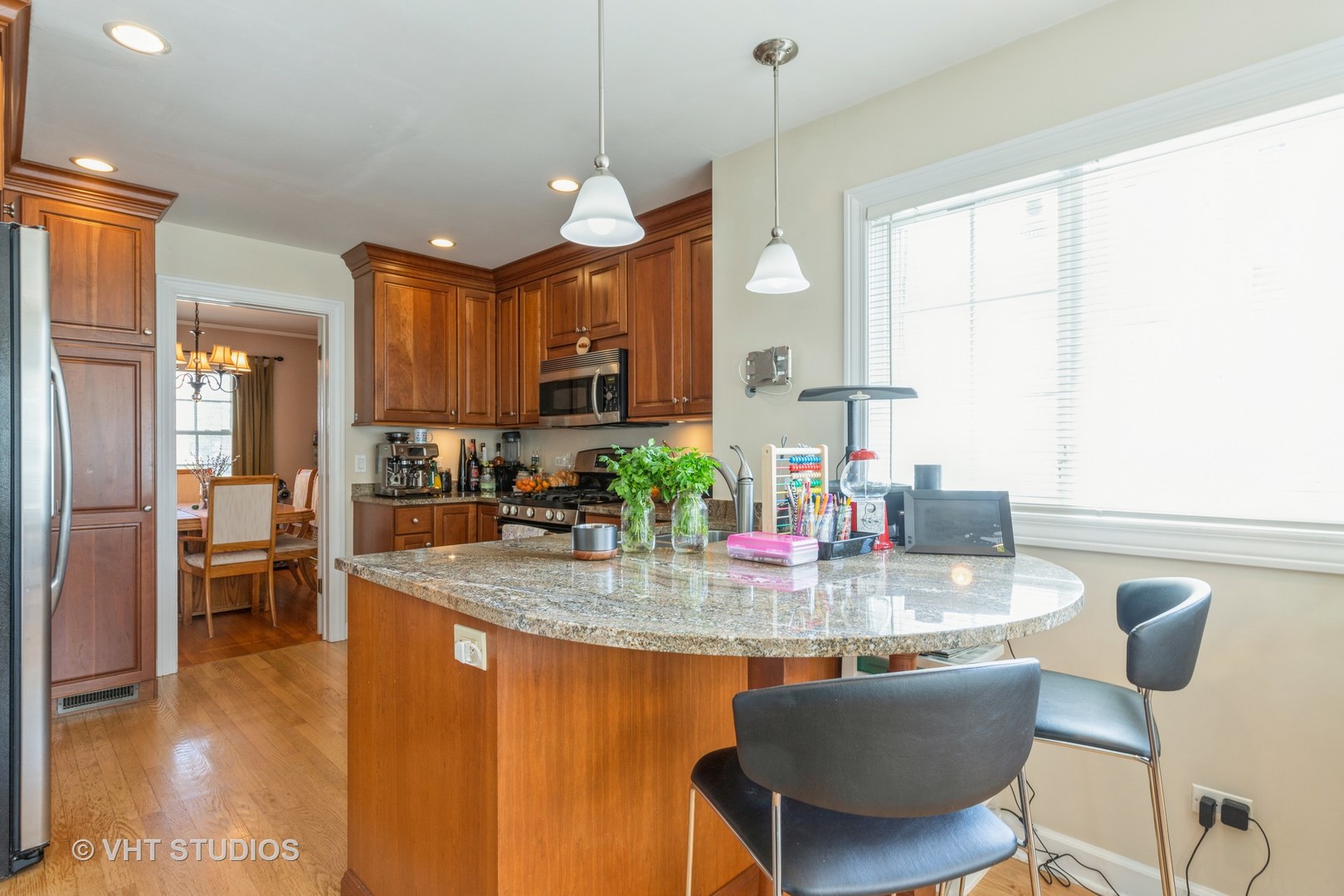 929 St James Place Park Ridge, IL 60068 - Photo 5 of 18