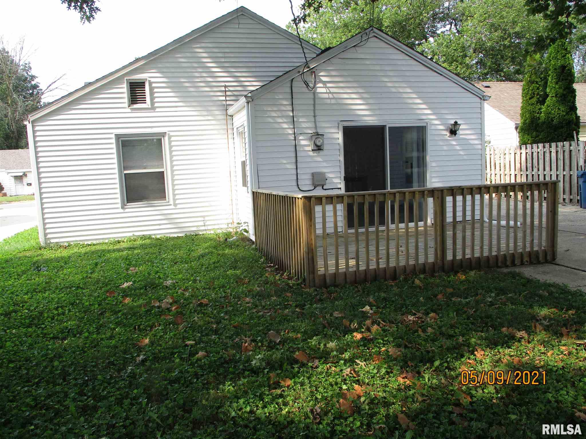 3028 Louise Lane Springfield, IL 62702 - Photo 12 of 14 Gallery Image 12