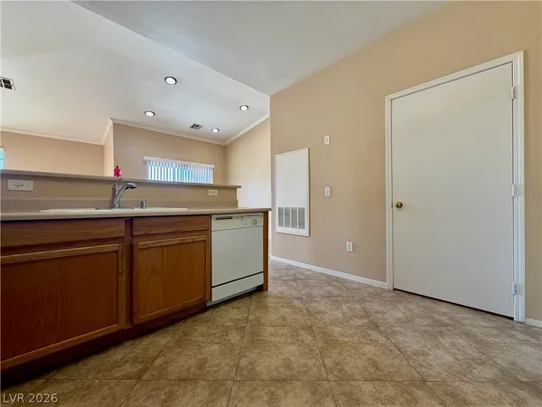 $1,550 | 1001 Domnus Lane, Unit 202, Las Vegas, NV 89144