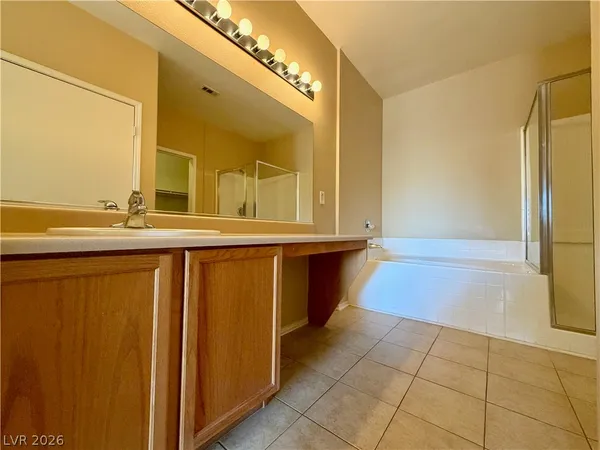 $1,550 | 1001 Domnus Lane, Unit 202, Las Vegas, NV 89144