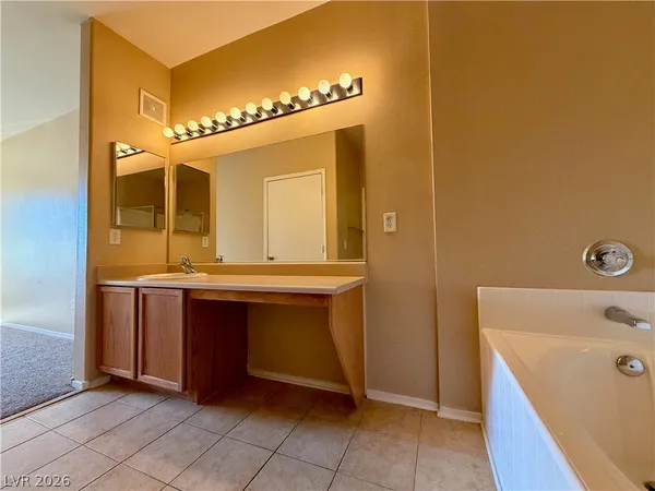 $1,550 | 1001 Domnus Lane, Unit 202, Las Vegas, NV 89144