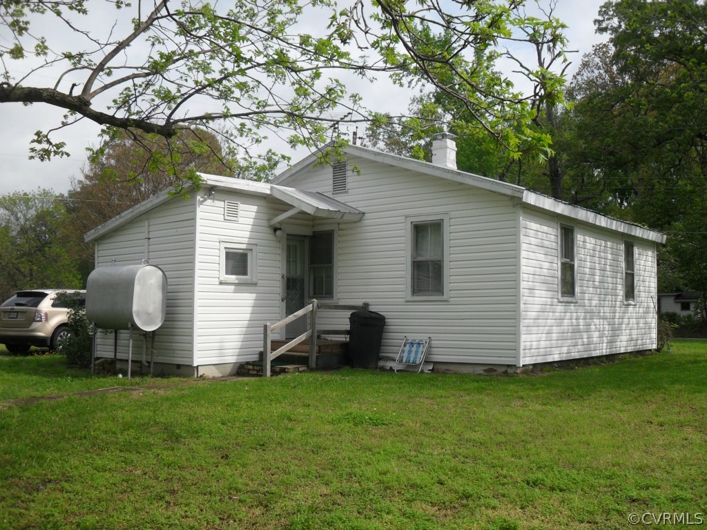 8330 Mill Creek Road West Point, VA 23181 - Photo 4 of 14 Gallery Image 4