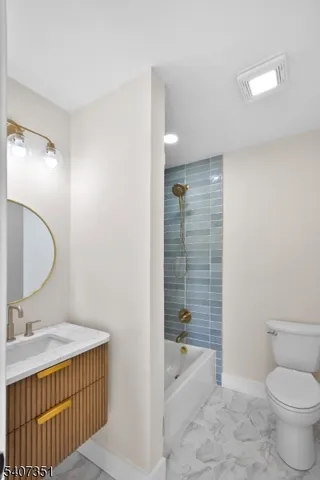 $879,000 | 715 Stuyvesant Avenue, Lyndhurst, NJ 07071