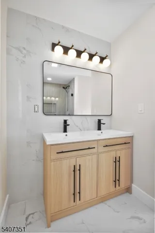 $879,000 | 715 Stuyvesant Avenue, Lyndhurst, NJ 07071