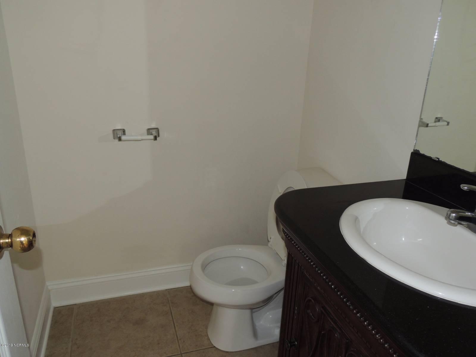 302 Prowler Lane Havelock, NC 28532 - Photo 13 of 26 6-27-17_071