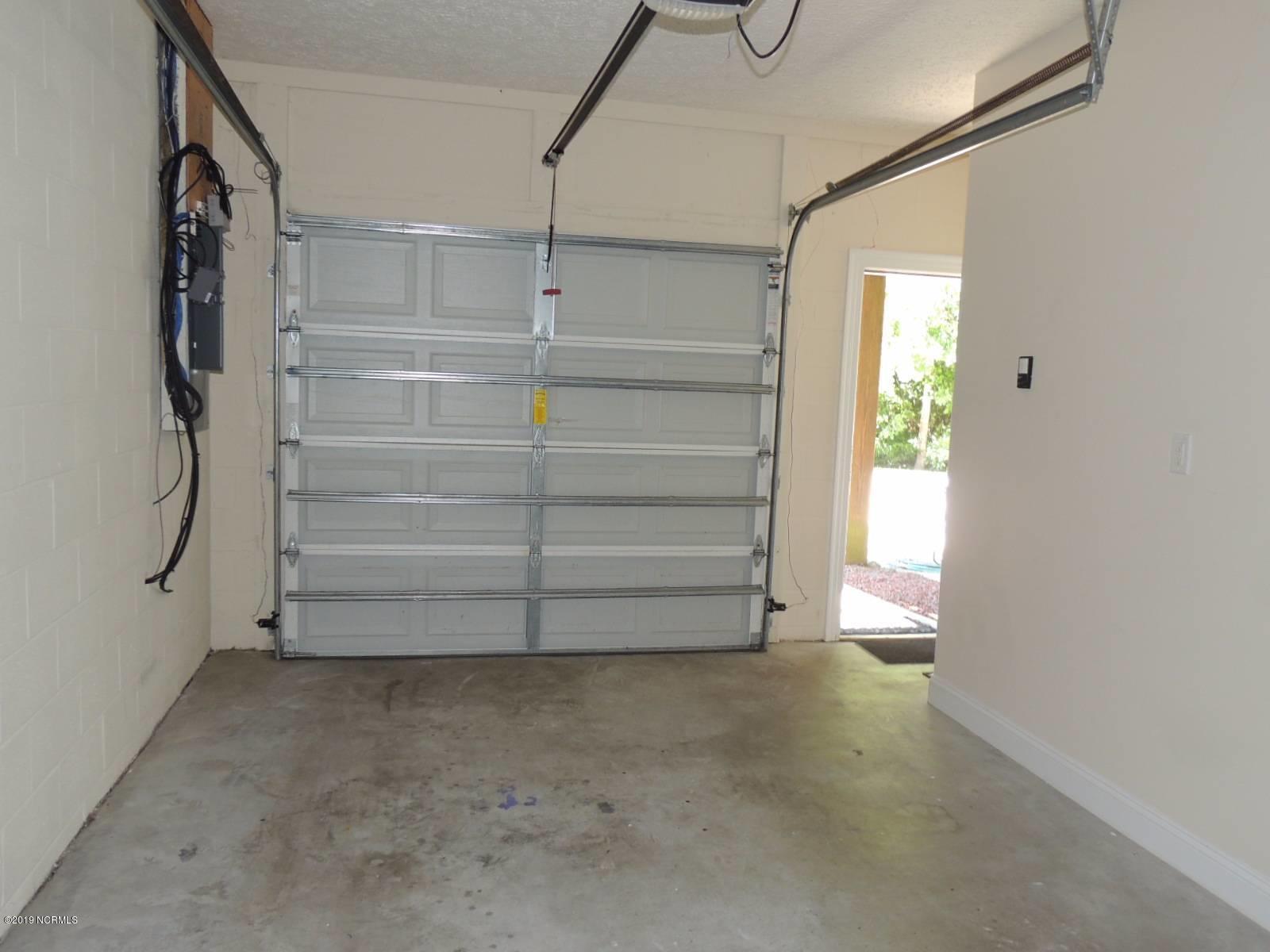 302 Prowler Lane Havelock, NC 28532 - Photo 6 of 26 6-27-17_149