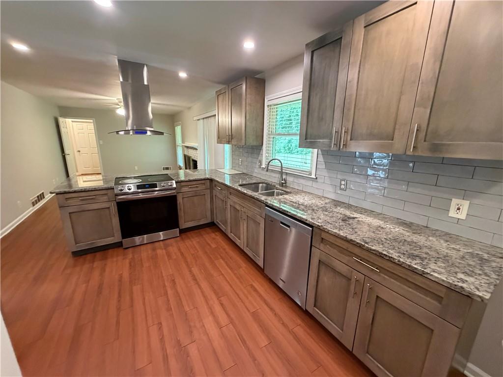 412 Fielding Lane Southwest Atlanta, GA 30311 - Photo 14 of 25