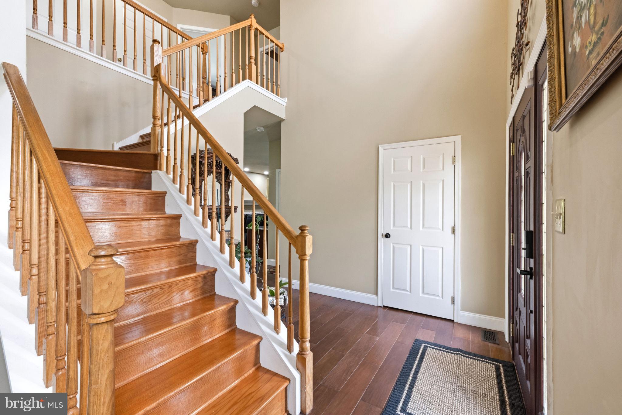17 Paddock Road Marlton, NJ 08053 - Photo 4 of 54 Inviting foyer with elegant staircase.
