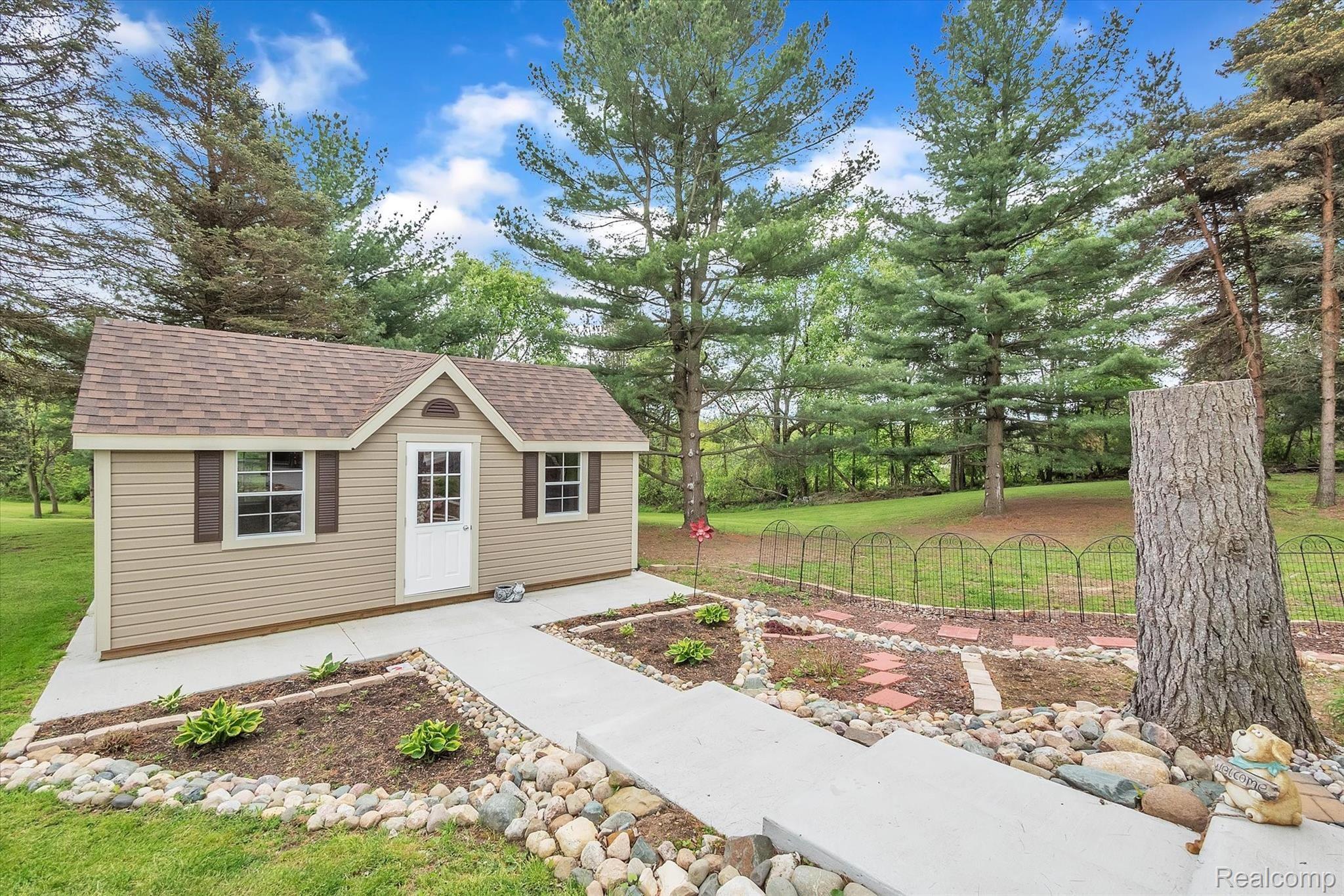 5375 Rochester Road Dryden, MI 48428 - Photo 76 of 82 78-5375-Rochester-WindowStill-Real-Estate-Photography-78.jpg