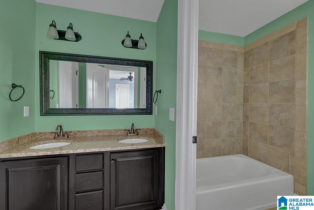1048 Grande View Pass Alabaster, AL 35114 - Photo 23 of 36