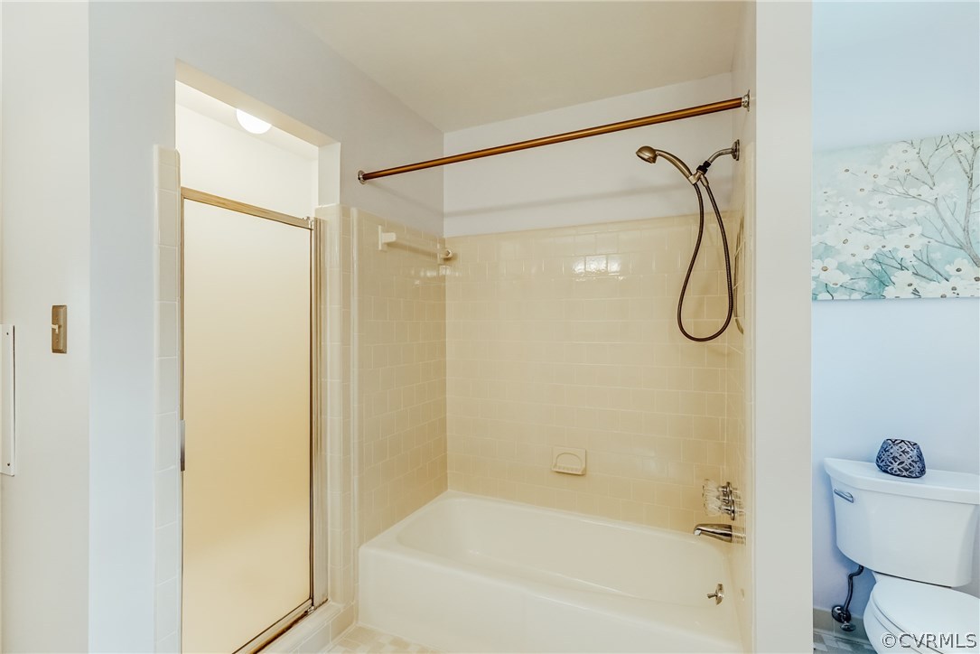 1810 Locust Hill Road Henrico, VA 23238 - Photo 27 of 41 Master bath bathtub also has a shower