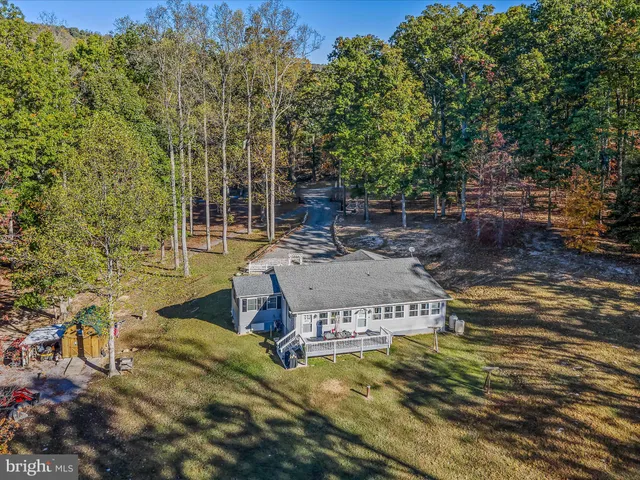 a view of a large building