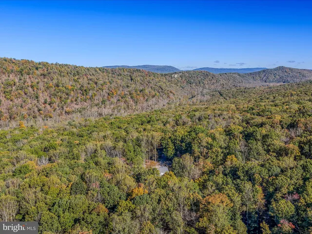 $465,000 | 154 Brooklyn's Way, Great Cacapon, WV 25422