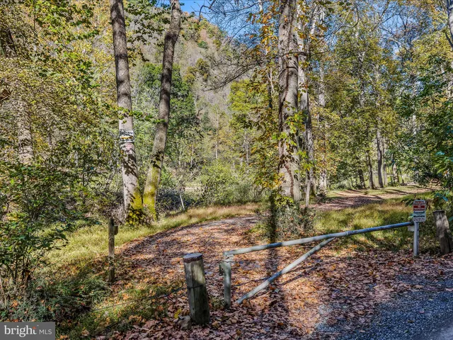 $465,000 | 154 Brooklyn's Way, Great Cacapon, WV 25422