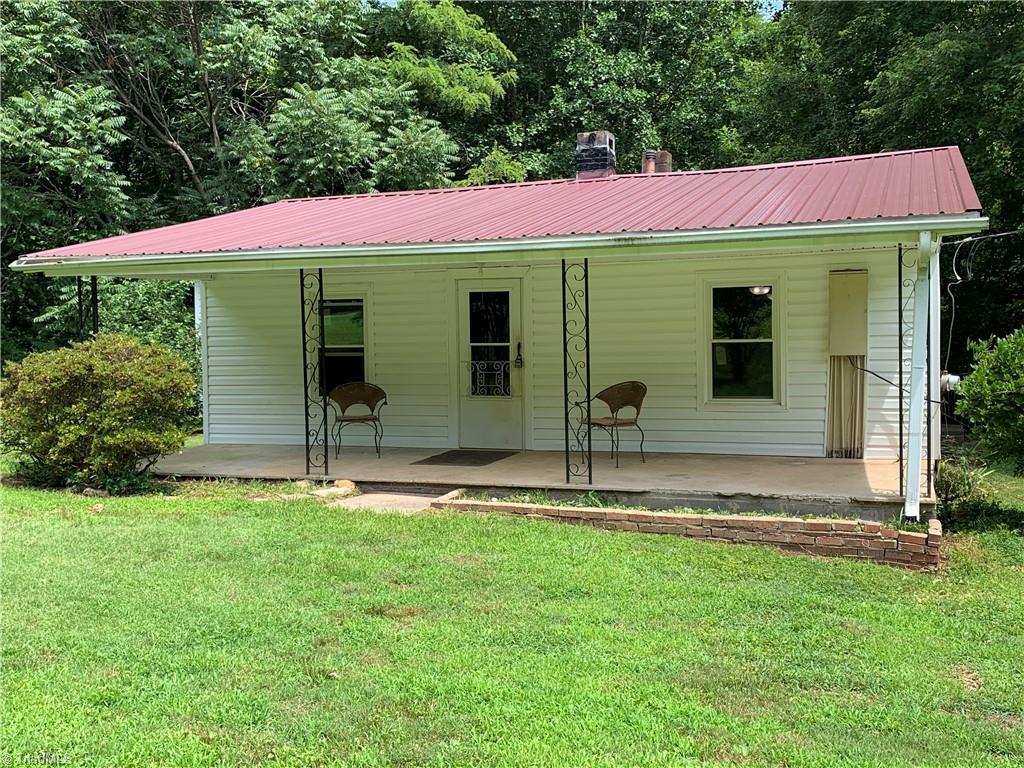 1085 Troy Joyce Road Madison, NC 27025 - Photo 2 of 18 Gallery Image 2