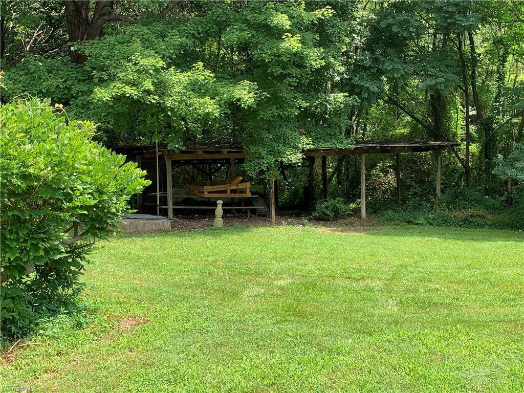 1085 Troy Joyce Road Madison, NC 27025 - Photo 4 of 18 Gallery Image 4