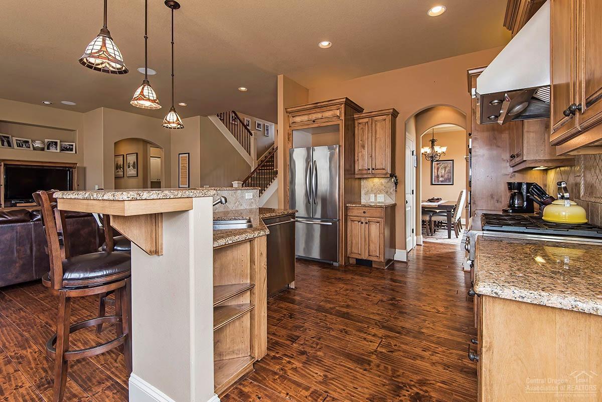 19654 Aspen Ridge Drive Bend, OR 97702 - Photo 6 of 25 Gallery Image 6