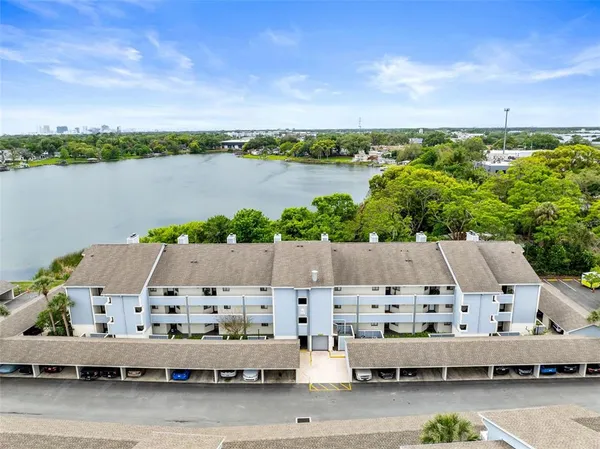 $199,990 | 4101 Fairview Vista Point, Unit 131, Orlando, FL 32804