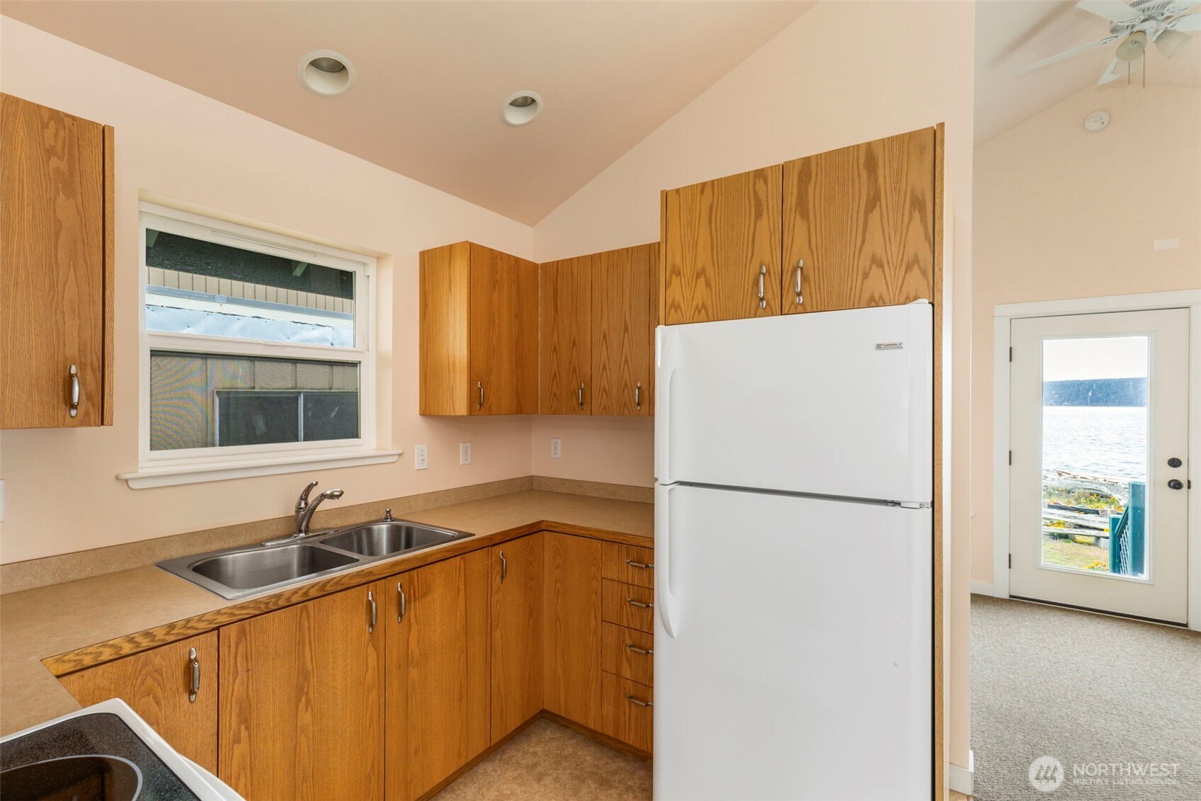 840 Beckett Point Road Port Townsend, WA 98368 - Photo 12 of 32