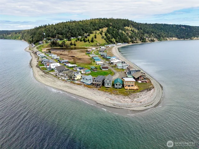 $798,500 | 840 Beckett Point Road, Port Townsend, WA 98368