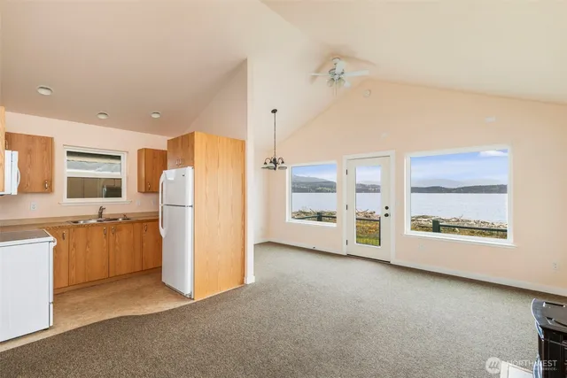 $798,500 | 840 Beckett Point Road, Port Townsend, WA 98368