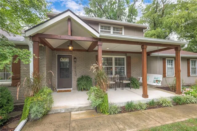 $700,000 | 7540 West 197th Street, Stilwell, KS 66085