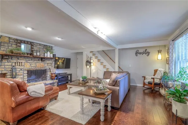 $700,000 | 7540 West 197th Street, Stilwell, KS 66085