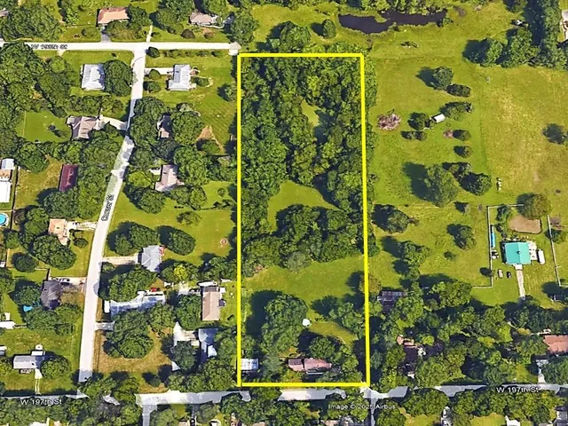 $700,000 | 7540 West 197th Street, Stilwell, KS 66085