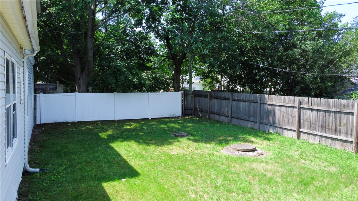 16 Jennison Road Warwick, RI 02889 - Photo 8 of 38 Gallery Image 8