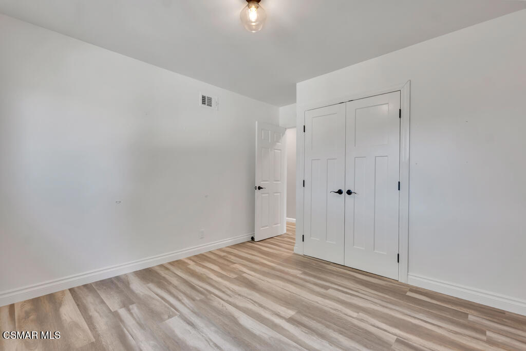 896 Moffatt Circle Simi Valley, CA 93065 - Photo 32 of 50