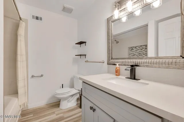 $899,900 | 896 Moffatt Circle, Simi Valley, CA 93065