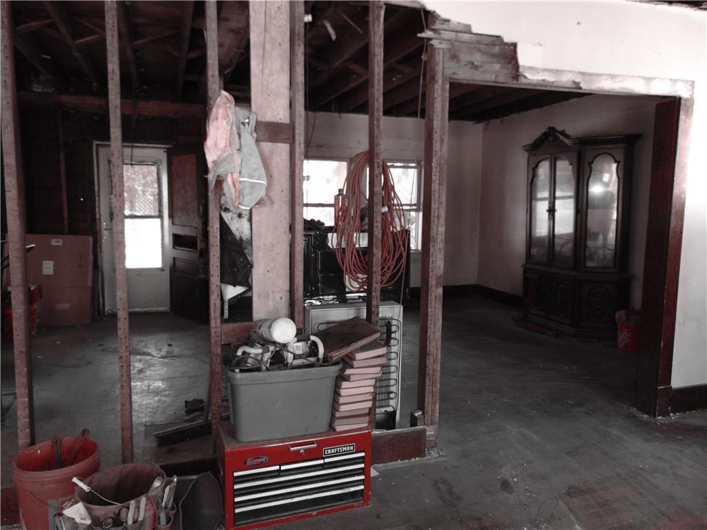 808 Wood Street Coraopolis, PA 15108 - Photo 6 of 11 a view of living room and window