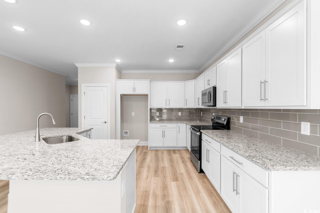566 Beckham Court Murrells Inlet, SC 29576 - Photo 10 of 36 Gallery Image 10