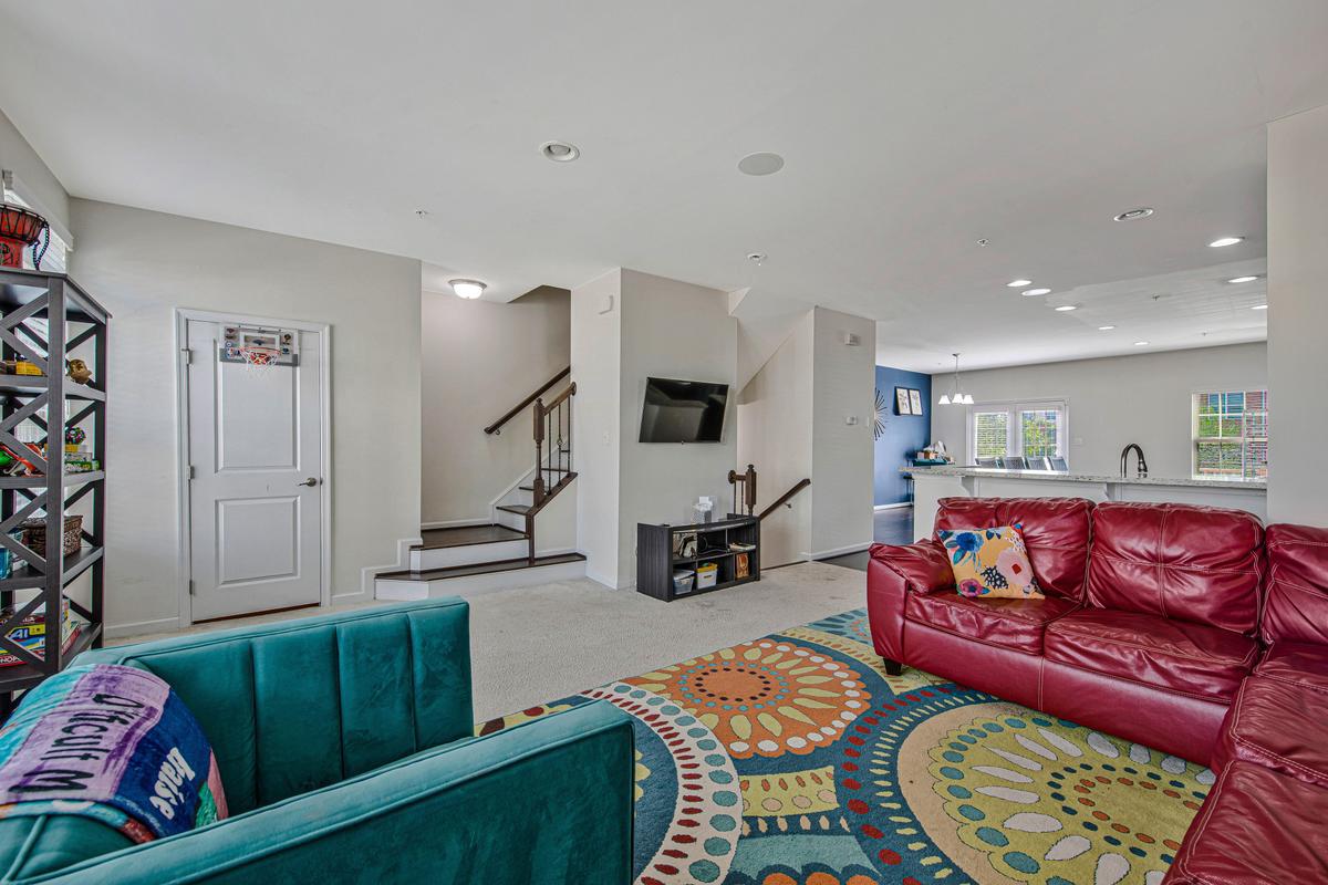 14413 Sandy Ridge Lane Laurel, MD 20707 - Photo 15 of 41 Spacious living area.